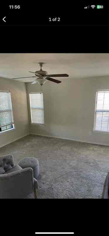 Looking for male roommate.