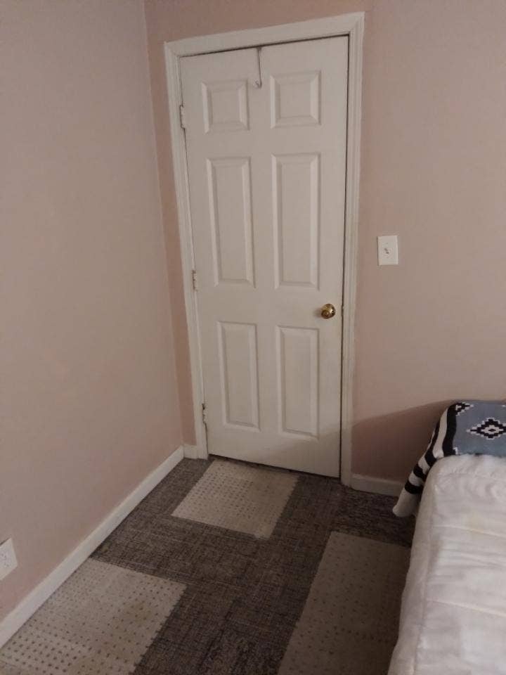 Furnished room for rent in my home