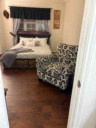 Single Room w/ Private Bath