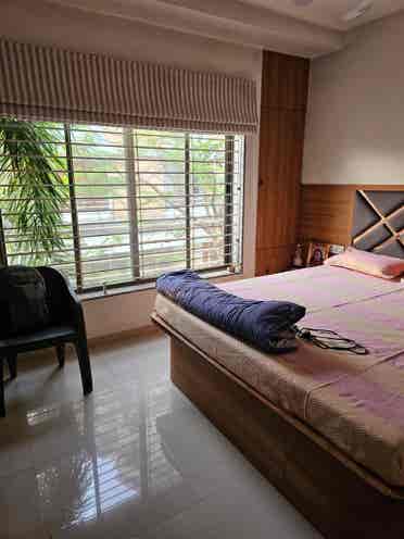 1 RK: For Female flatmate only