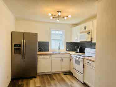 Large backyard 3 bedroom house