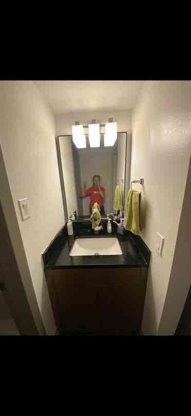 Room for rent in Austin (females)