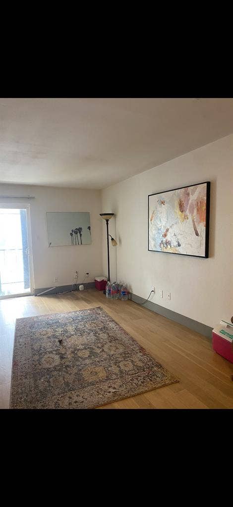 Room for rent in Austin (females)