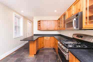 Unfurnished Basement Room+Full Bath