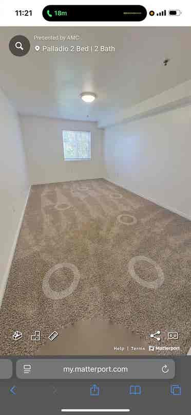 LOOKING FOR ROOMMATE
