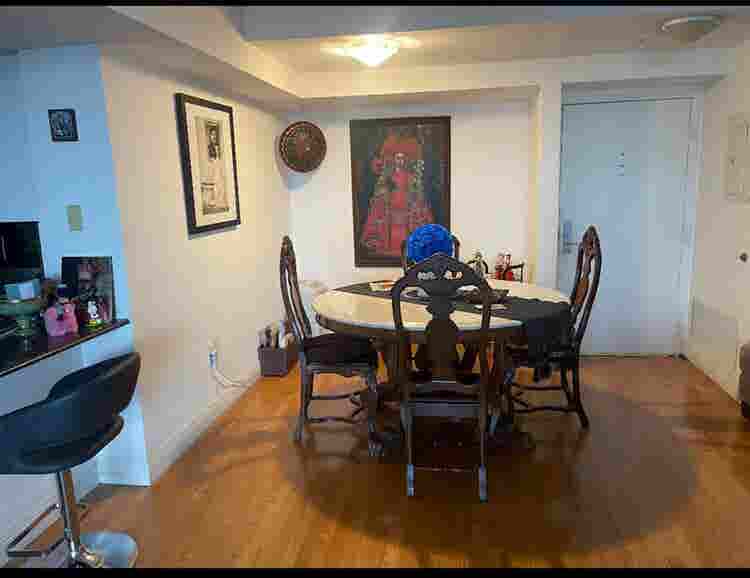 Female roommate needed  South Beach