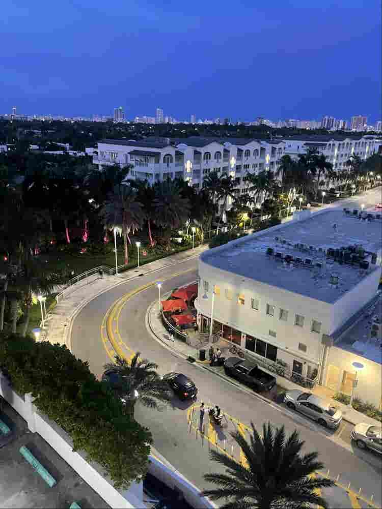 Female roommate needed  South Beach