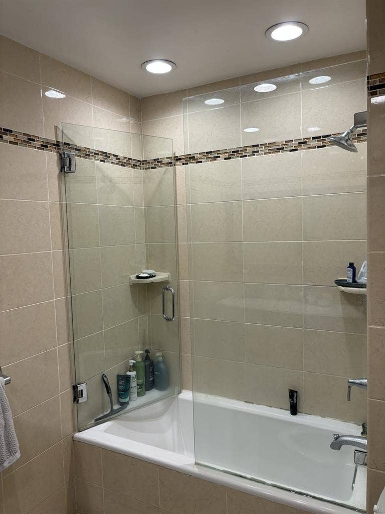 Looking for a third roommate