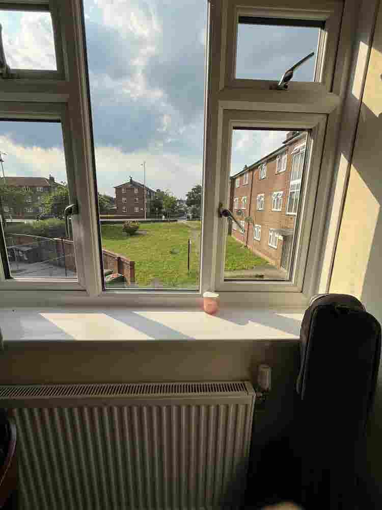 Female accommodation central linee