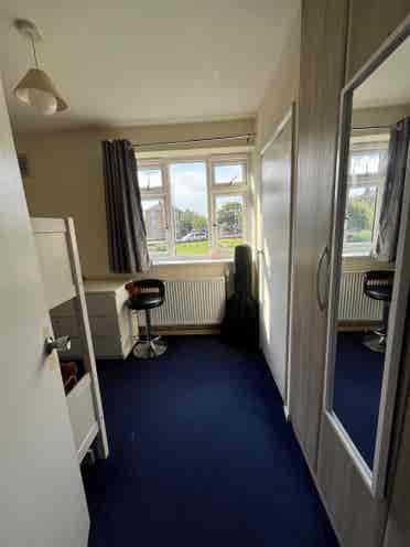 Female accommodation central linee