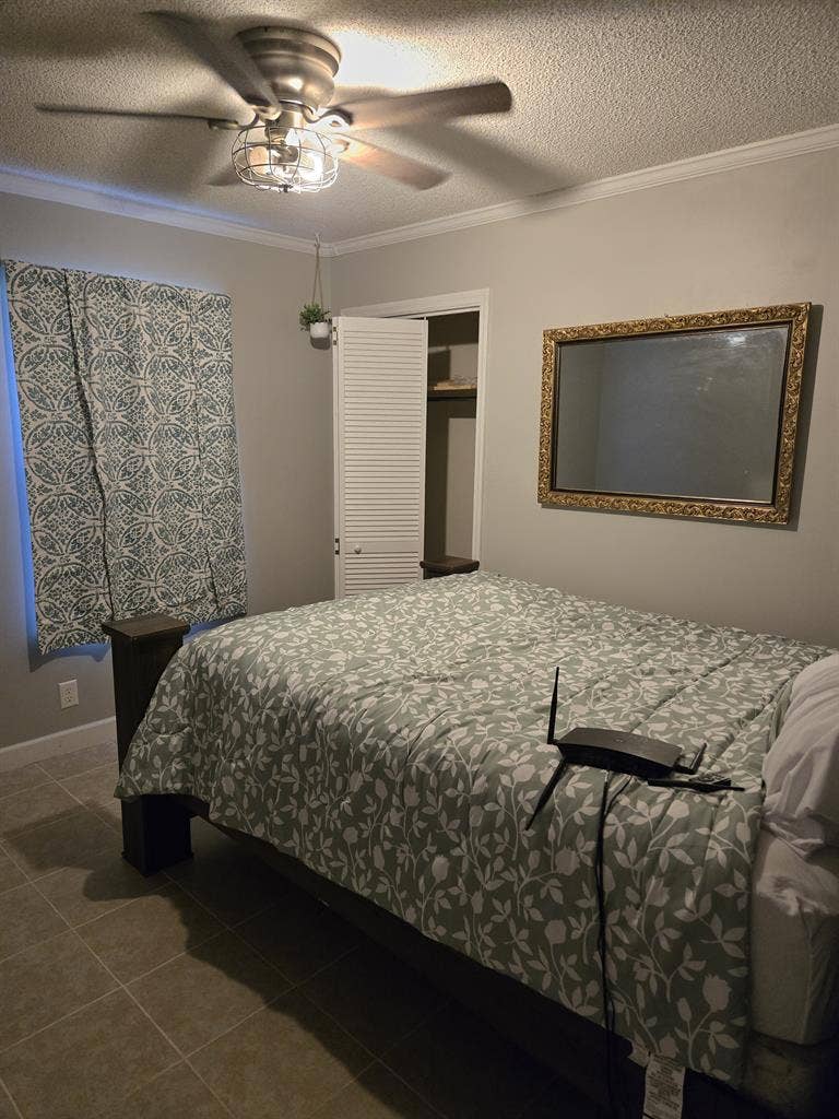 Private bedroom in shared house
