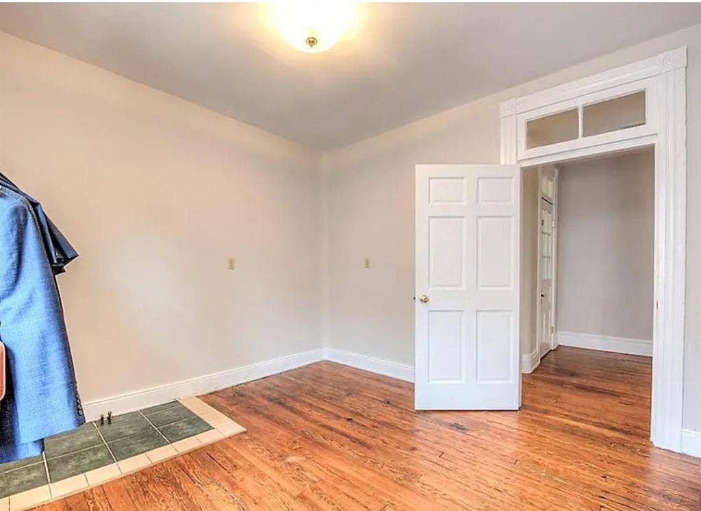 ROOMMATE NEEDED!