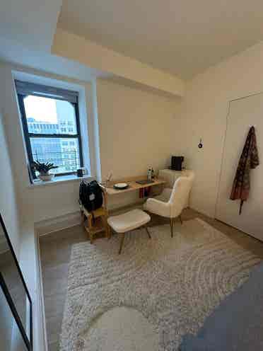 ✨Spacious Room in Midtown South✨