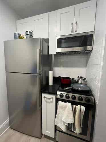 ✨Spacious Room in Midtown South✨