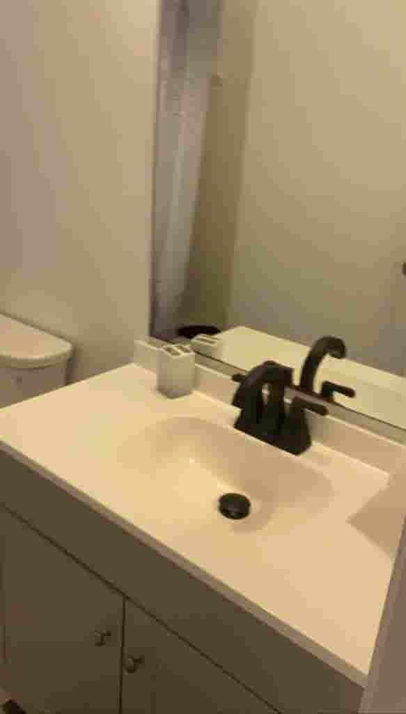 Private Room & Bath in nice home!