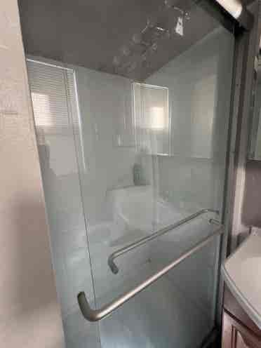 LOOKING FOR LEASE TAKEOVERR