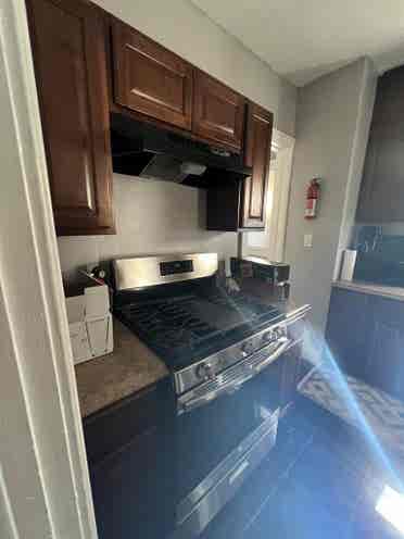 LOOKING FOR LEASE TAKEOVERR