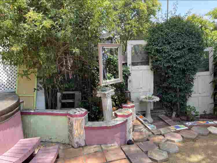 Silverlake Hilltop Home to share