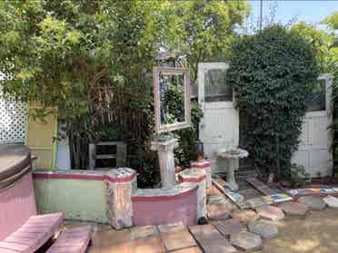 Silverlake Hilltop Home to share