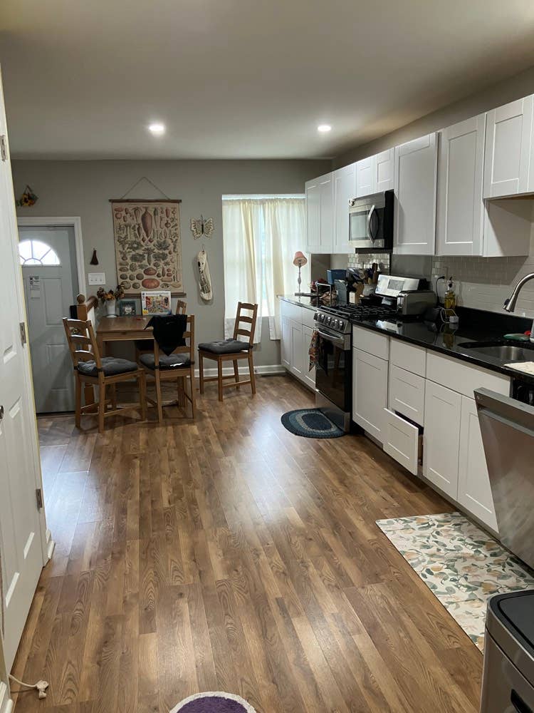 Fully furnished. House sharing.