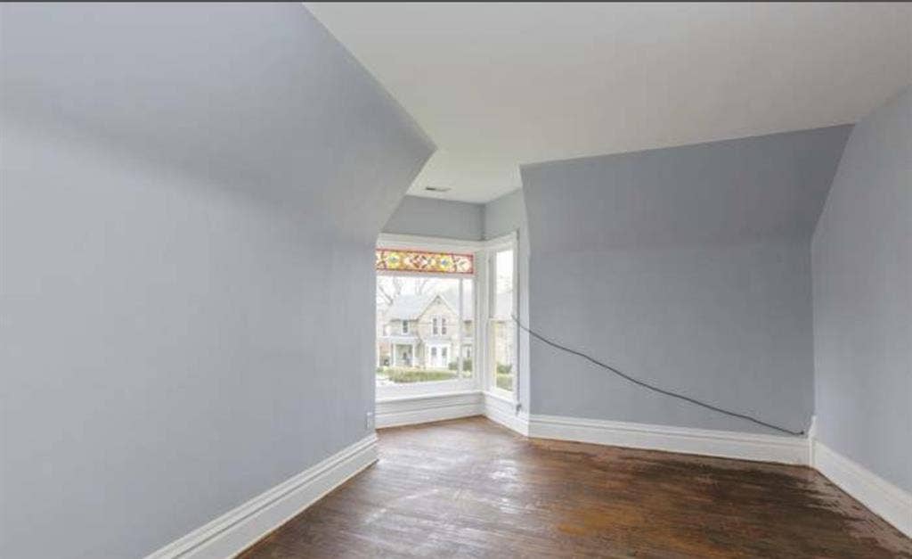 Looking for a Roommate