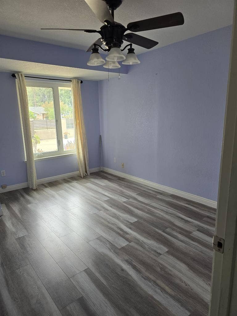 ROOM 4 Rent