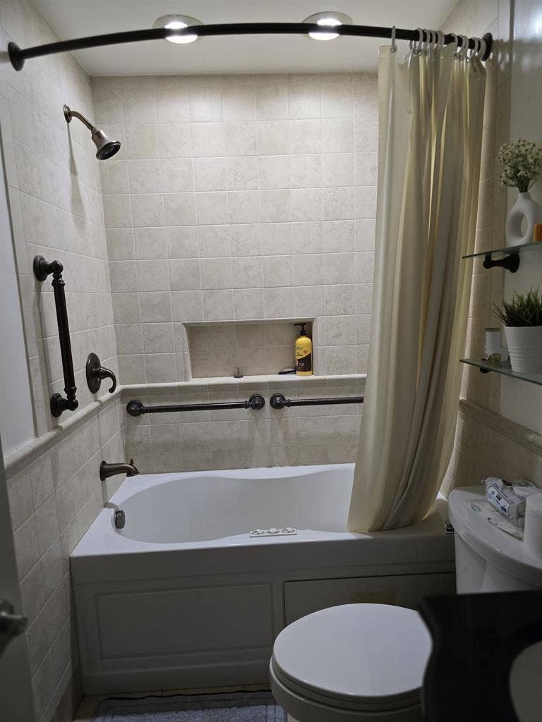 ROOM 4 Rent