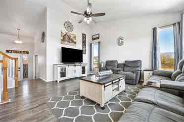 Room for Rent Powers & Stetson Hill