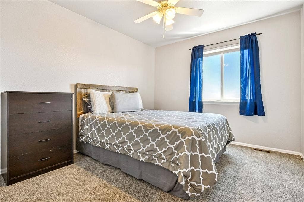 Room for Rent Powers & Stetson Hill