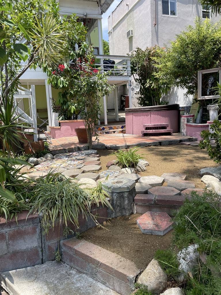 Silverlake Hilltop Home to sharee