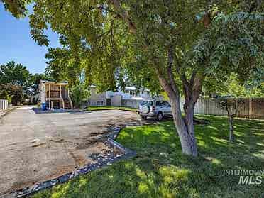 Roommate for Boise rental