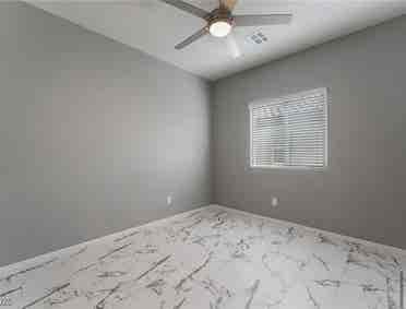 Room in lovely 2 story townhouse