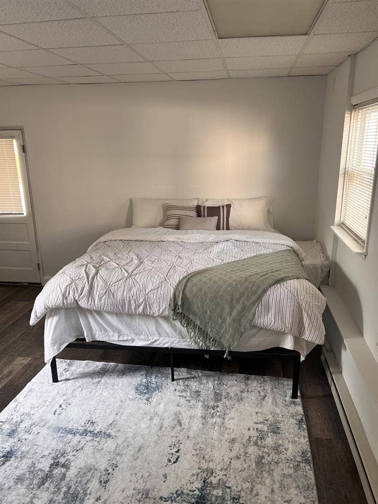 2 Rooms Available for rent