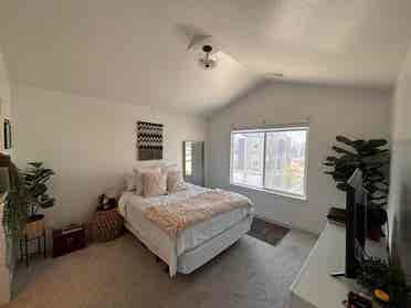 Master Bedroom Private Bathroom