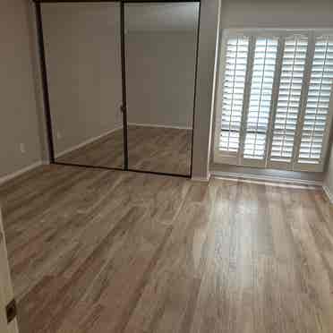 Room/Bathroom/Office