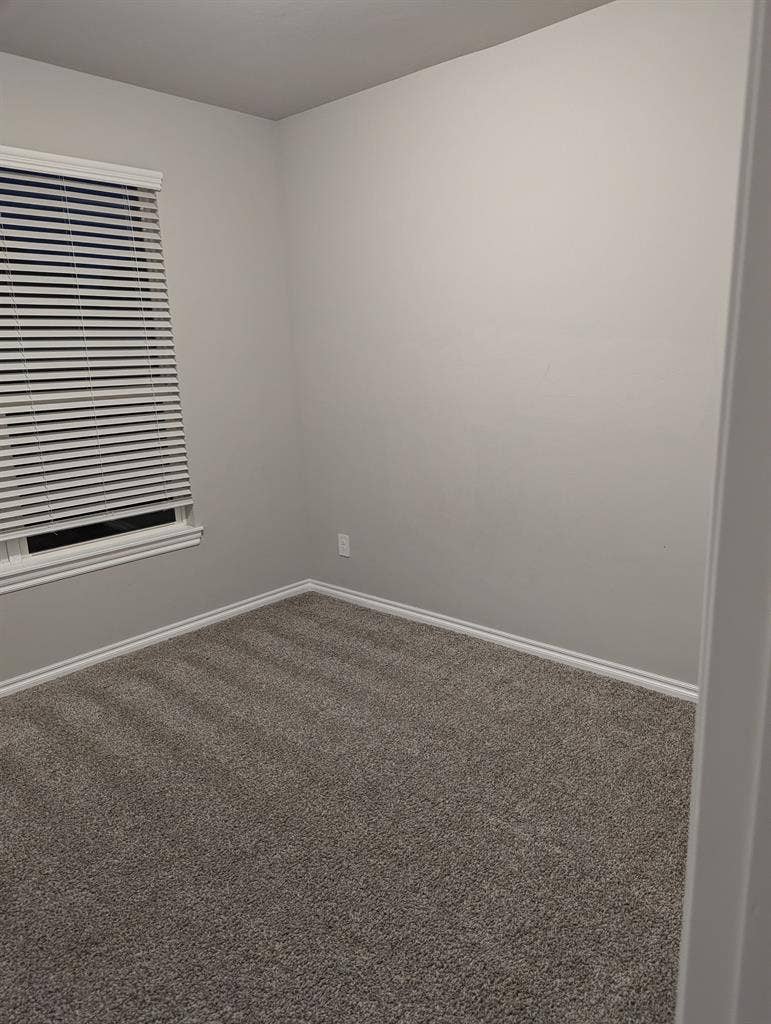 1Bedroom - Private Bathroom Yukon
