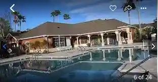 1 room left walk in in closet