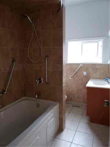 Furnished large room in 4BR suite