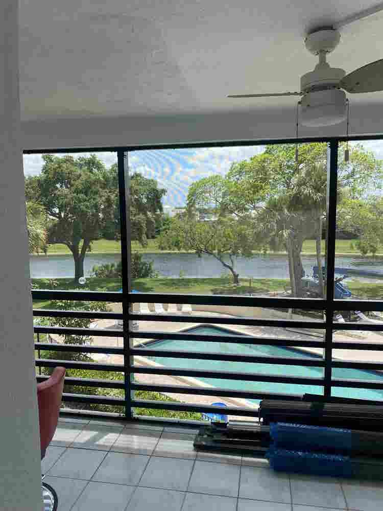 Private BR and BA Near Palm Aire