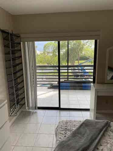 Private BR and BA Near Palm Aire