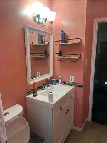 Unfurnished room in housee