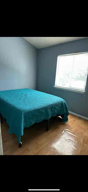 Unfurnished room in housee