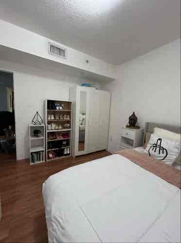 Habitación en brickell