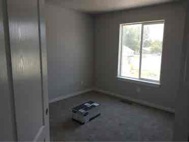 2 Rooms for rent!