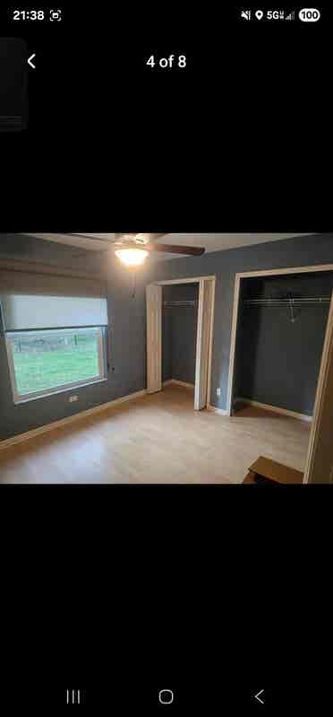 Have 2 rooms for rent