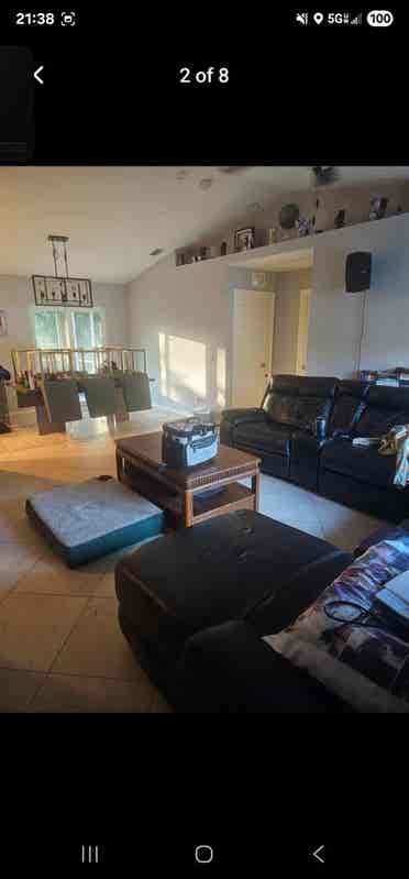 Have 2 rooms for rent
