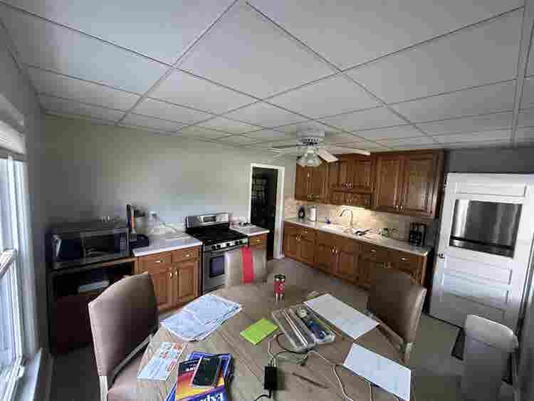 Looking for roommate in 3 bed house