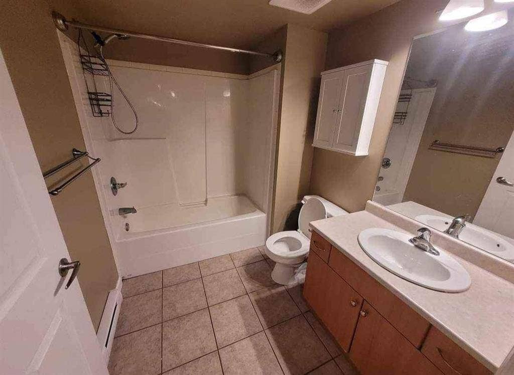 2 bedroom condo for rent
