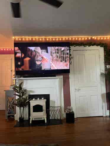 Cozy house with room for rent!!! 