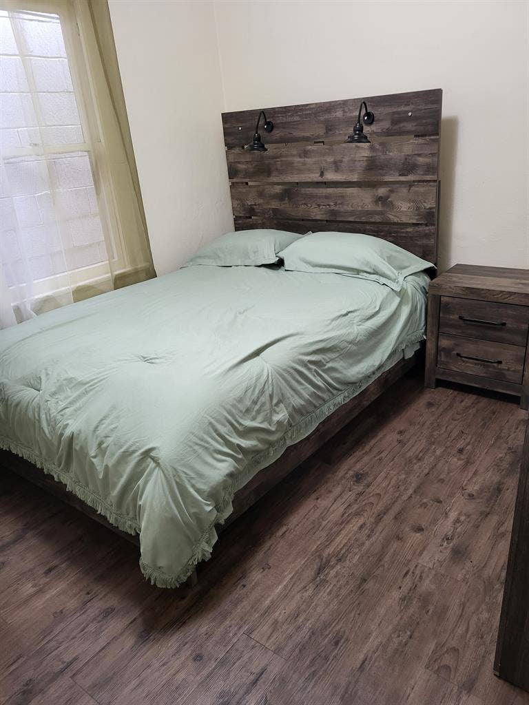 ALQUILO HABITACION